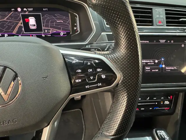 Volkswagen Tiguan view 15