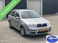 Skoda Fabia Combi 1.4-16V Spirit+ Grijs - thumbnail 3