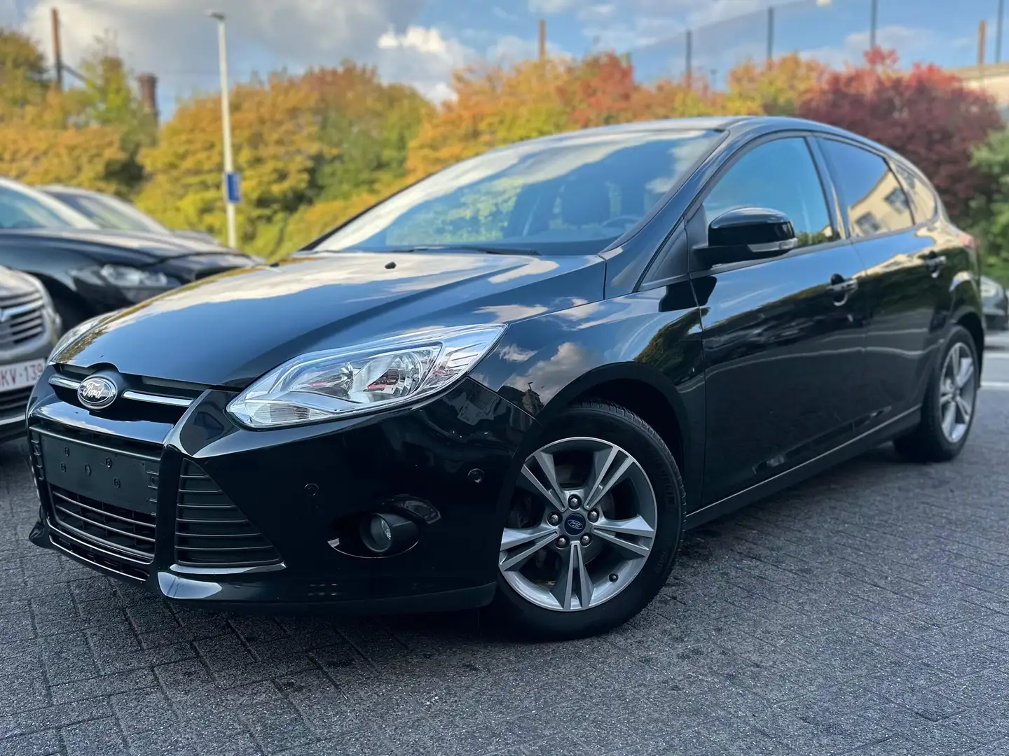 Ford Focus Focus 1.0 EcoBoost Business Edition Zwart - 1