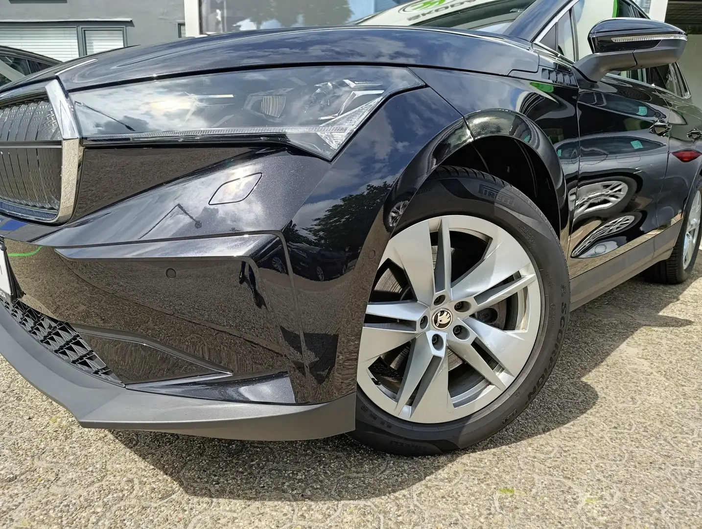 Skoda Enyaq 80 Lodge Noir - 2