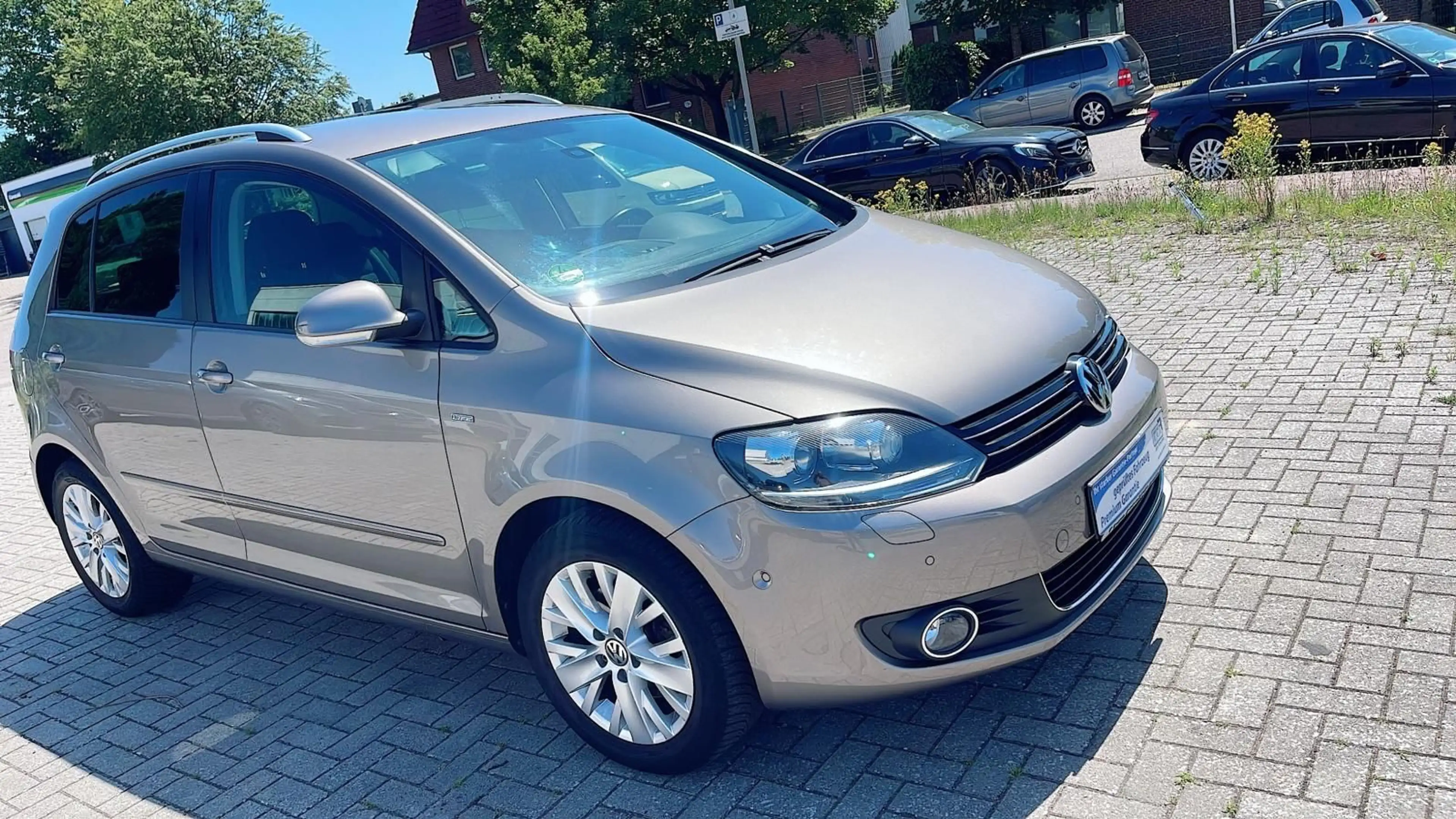 Volkswagen Golf Plus Life .AHK.Navi .Klima .Sitzh — photo 3