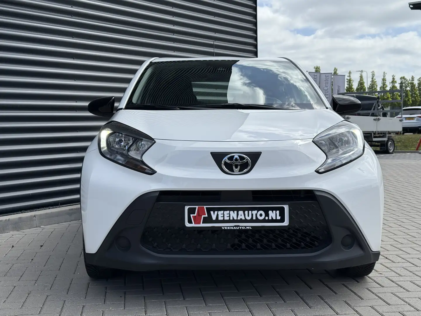 Toyota Aygo X 1.0 VVT-i MT Play Camera/Apple/Stoelwarm/Keyless Blanco - 2