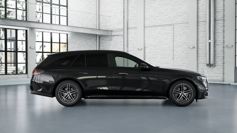 Mercedes-Benz E 220 d T-Mod AMG AHK AUT Kam. KlimaA LED LM PDC — photo 4