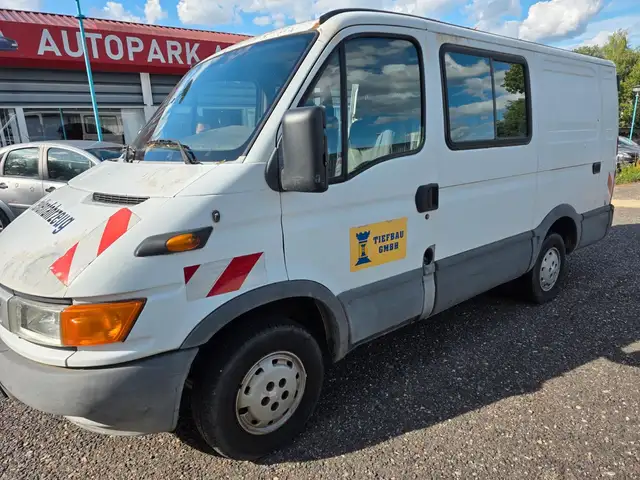Iveco Massif Dailly Unijet .Geschlossen .