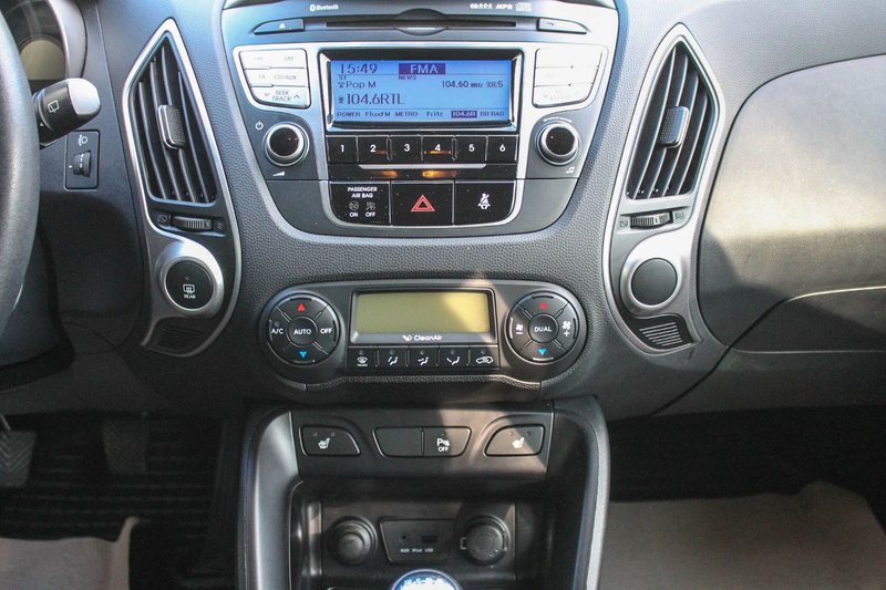 Hyundai iX35 5 Star Silver Edition 2WD PDC*Klimaa — photo 15