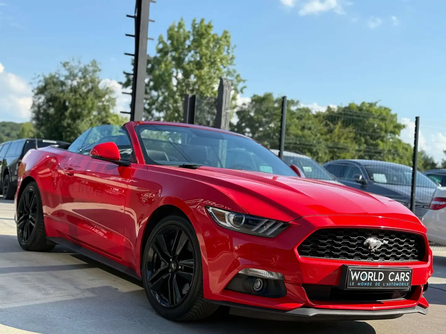 Ford Mustang 2.3 EcoBoost CABRIOLET NAVI CUIR CAMERA FULL OP. Rouge - 2