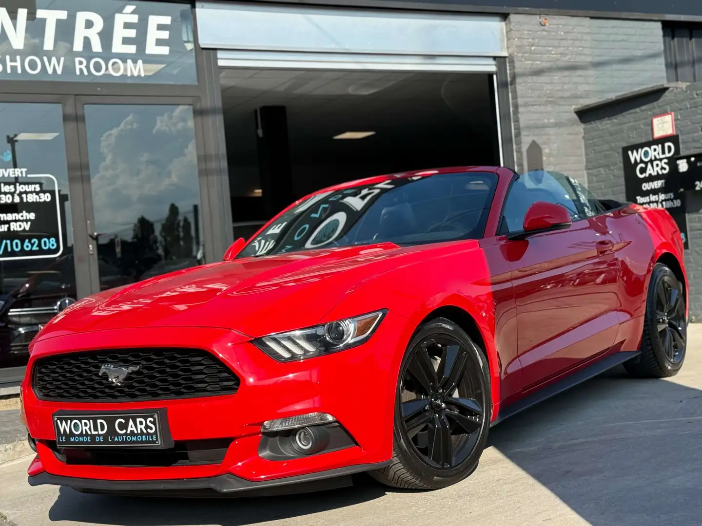 Ford Mustang 2.3 EcoBoost CABRIOLET NAVI CUIR CAMERA FULL OP. Rouge - 1