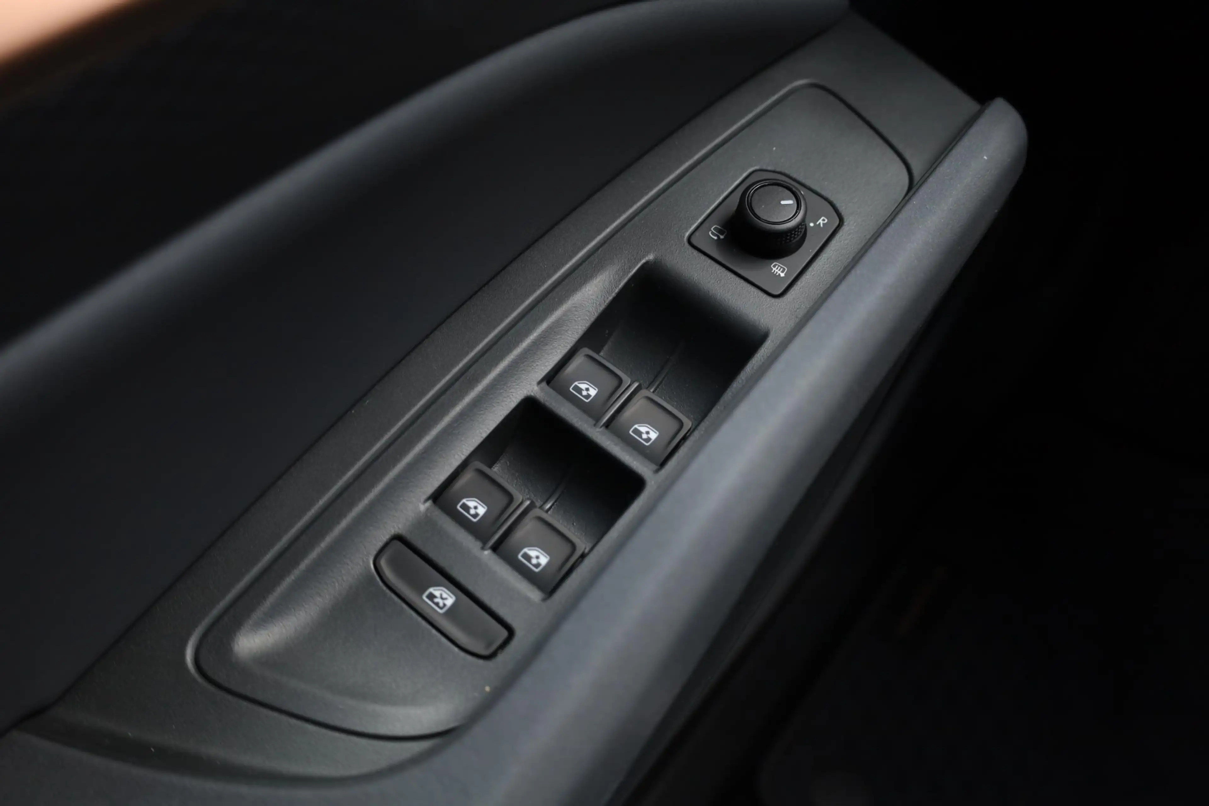 CUPRA Raval Business First Edition 56 kWh 211PK / 155kW, Apple — photo 15