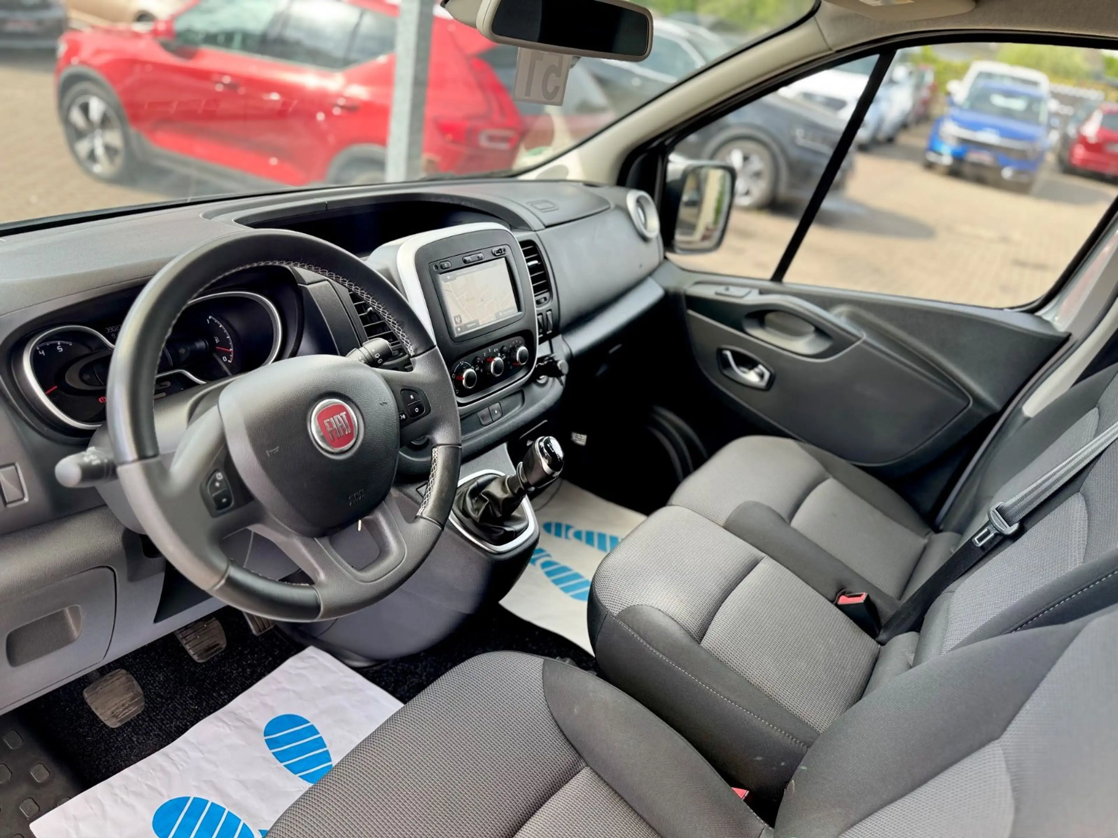 Fiat Talento Kombi L1H1 1,0t Family 9Sitzer Navi+RKam — photo 8