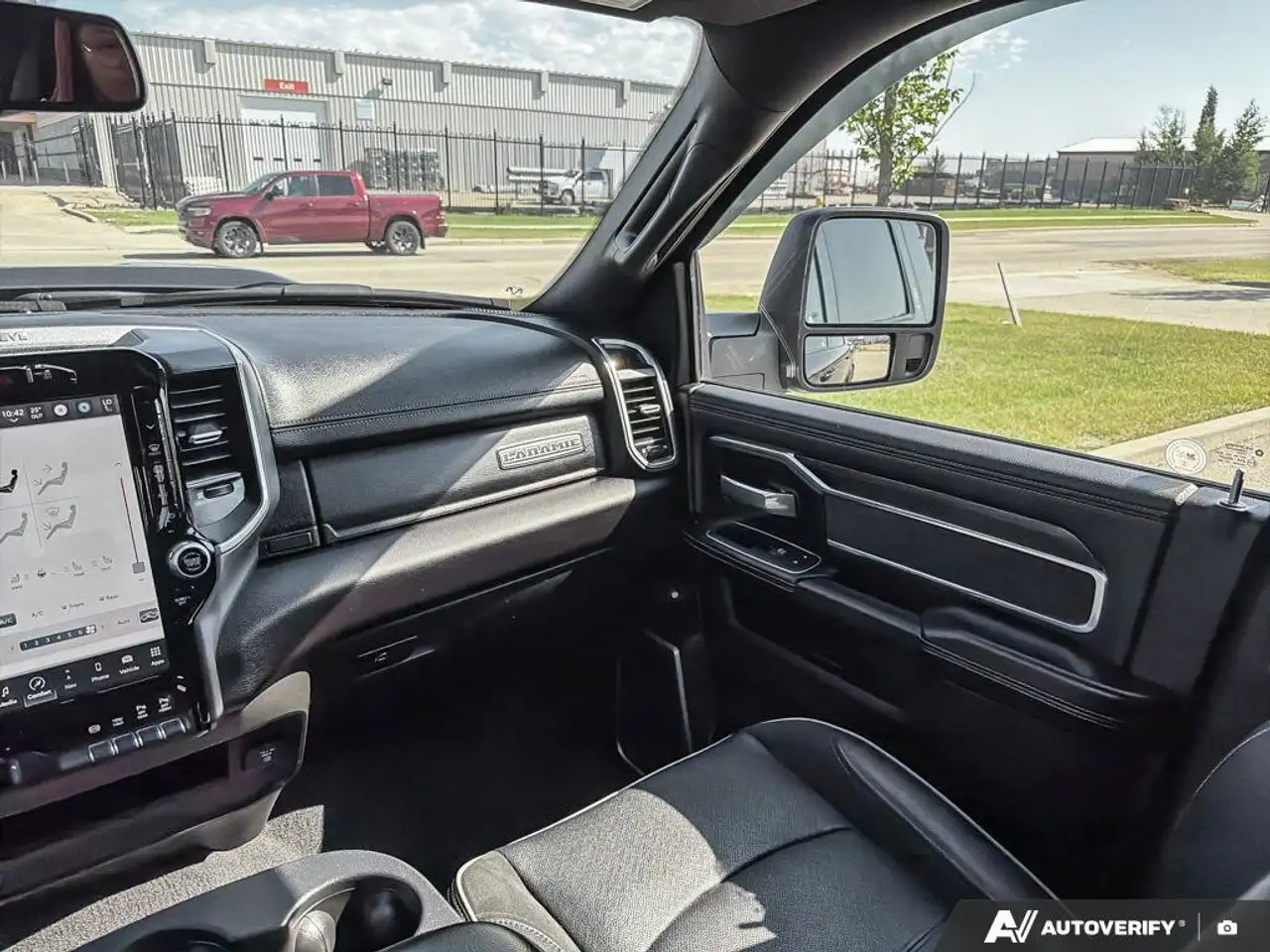 RAM 3500 снимка RAM 3500