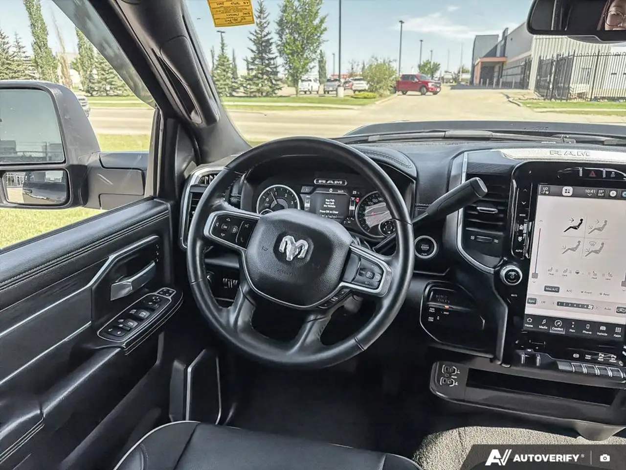 RAM 3500 снимка RAM 3500
