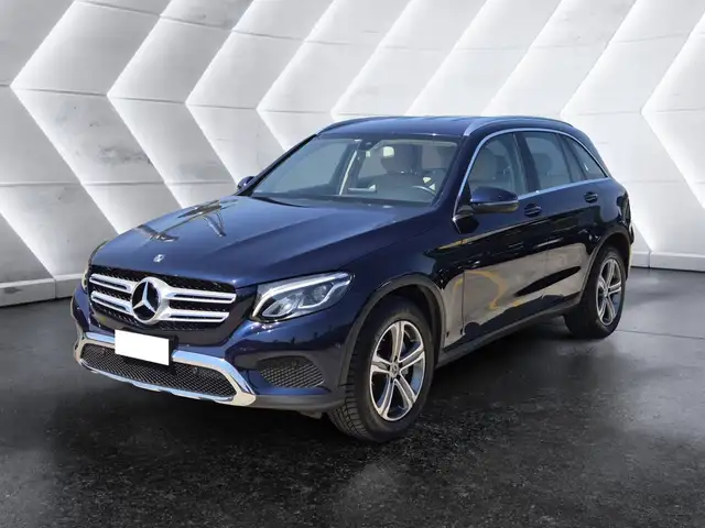 Mercedes-Benz 250 main image