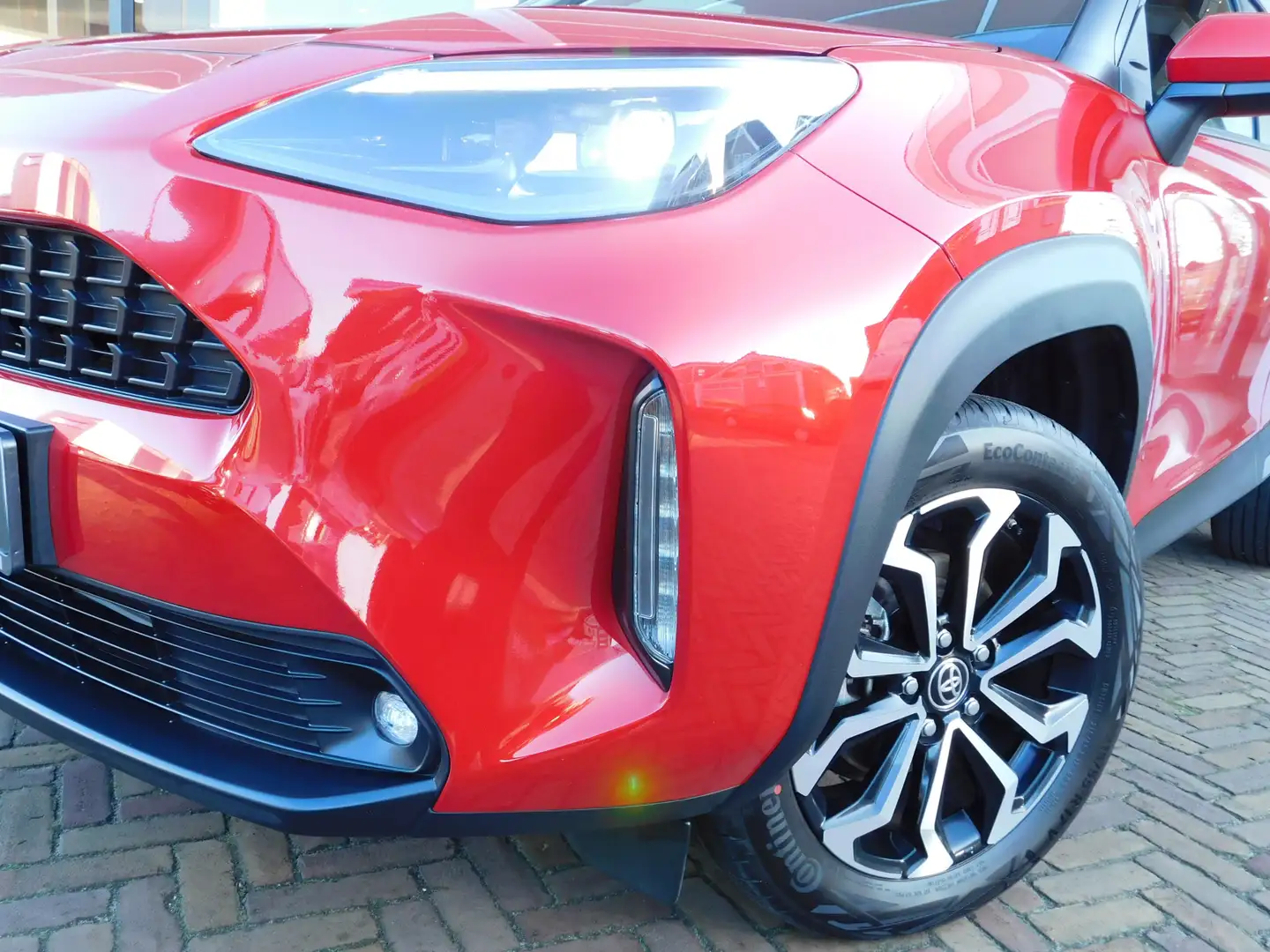 Toyota Yaris Cross 1.5 Hybrid 115 Dynamic Rouge - 2