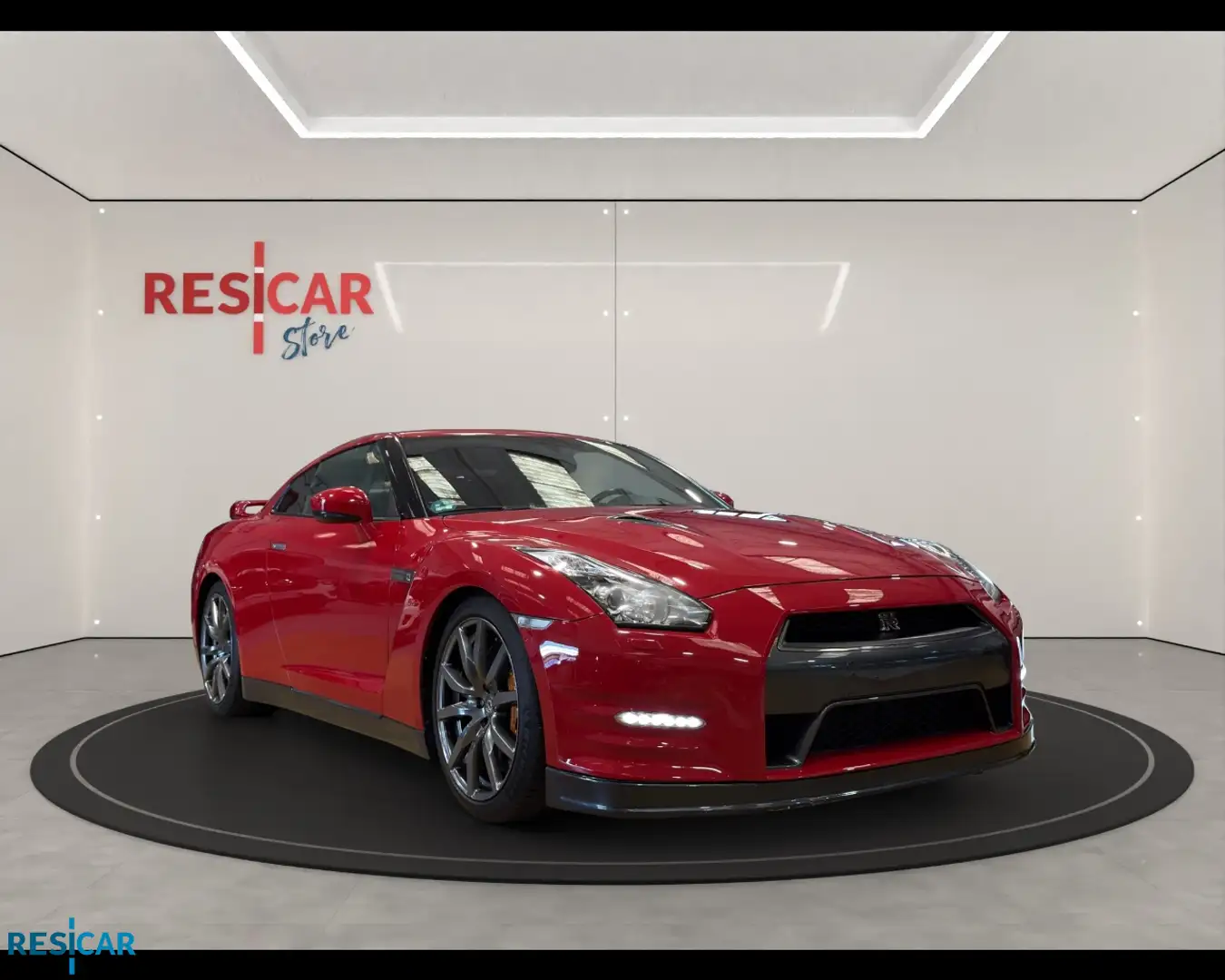 Nissan GT-R 3.8  Black edition Червоний - 1
