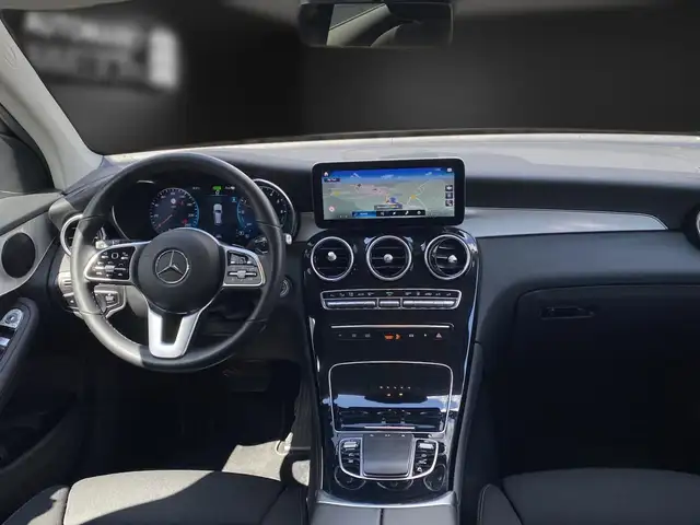 Mercedes-Benz GLC view 13