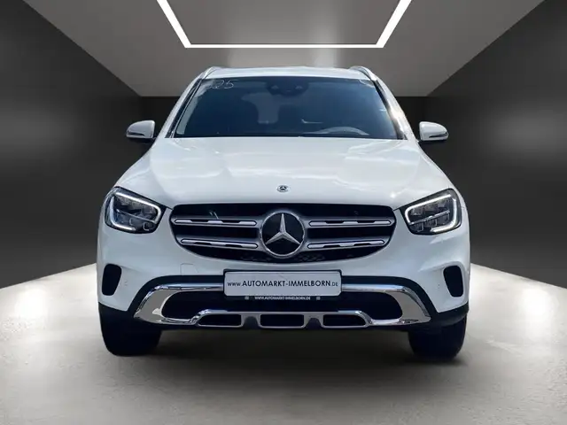 Mercedes-Benz GLC view 9
