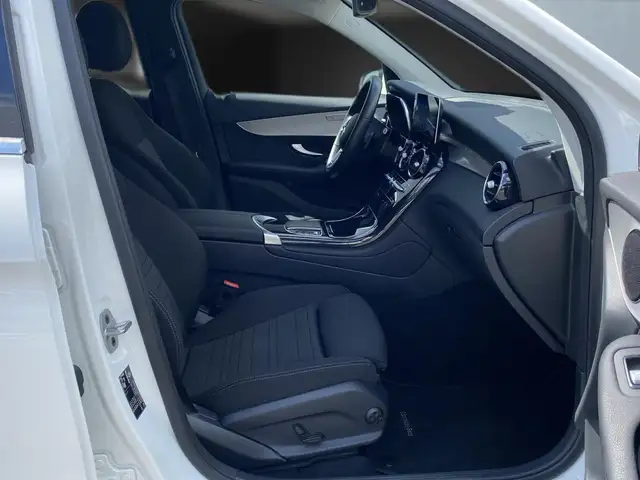Mercedes-Benz GLC view 15