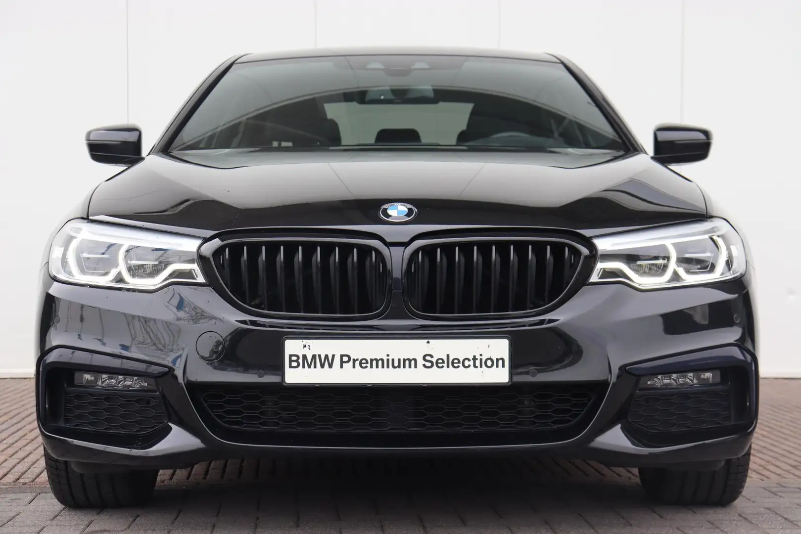 BMW 530 5-serie 530e iPerformance eDrive Edition M Sport P Schwarz - 2