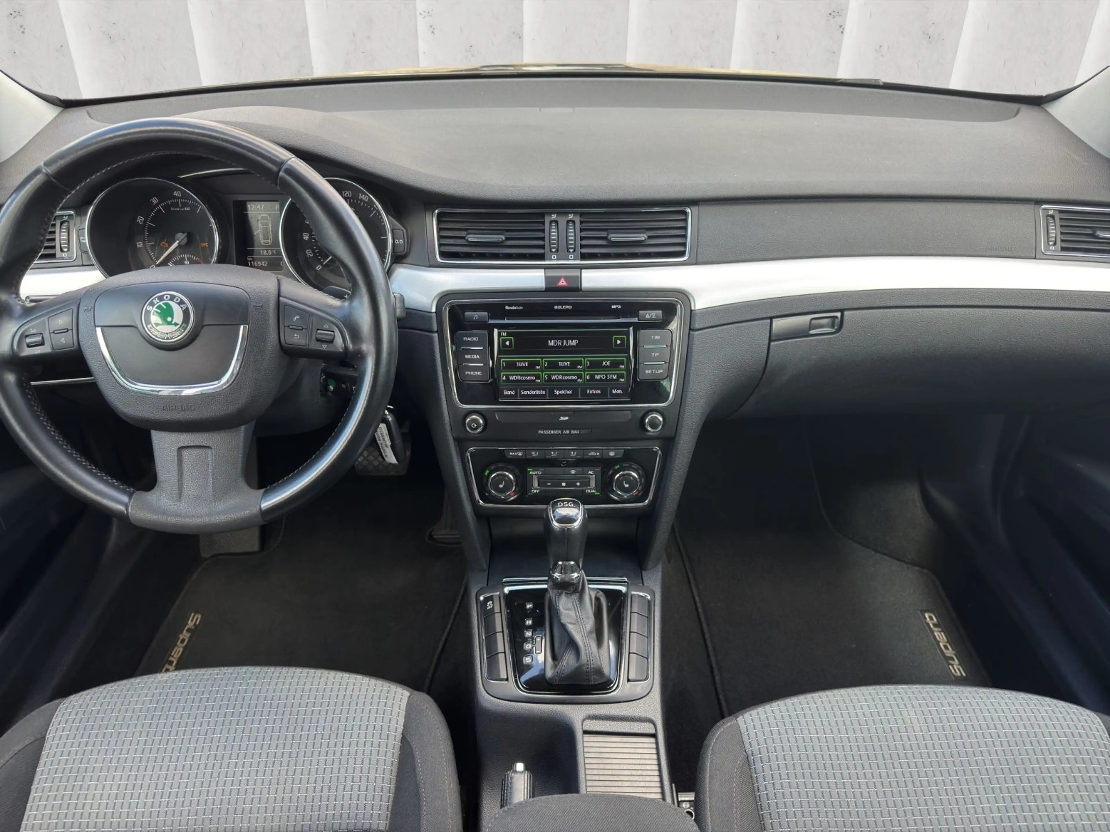 Skoda Superb Combi Ambition*Automatik*Bi-Xenon*PDC — photo 15