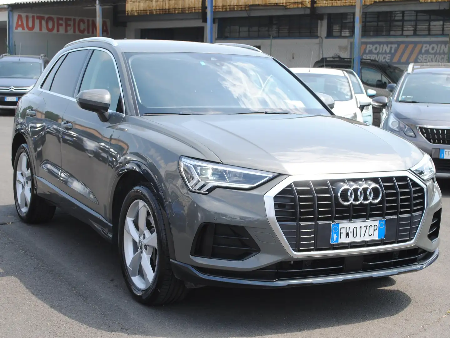 Audi Q3 40 2.0 tdi S line edition quattro 190cv s-tronic Gris - 2