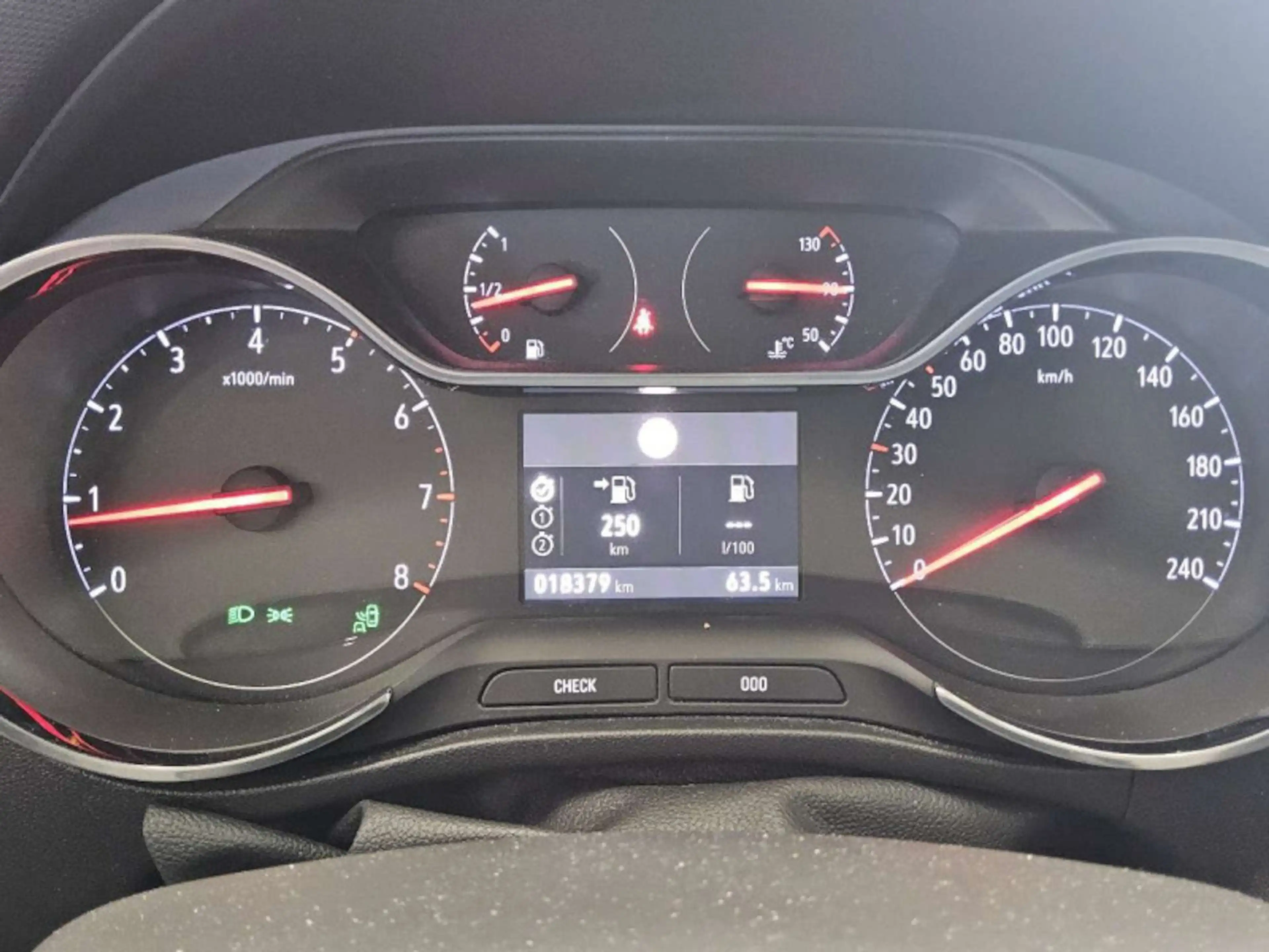 Opel Crossland 1.2 Elegance Autom. Technik Paket — photo 6