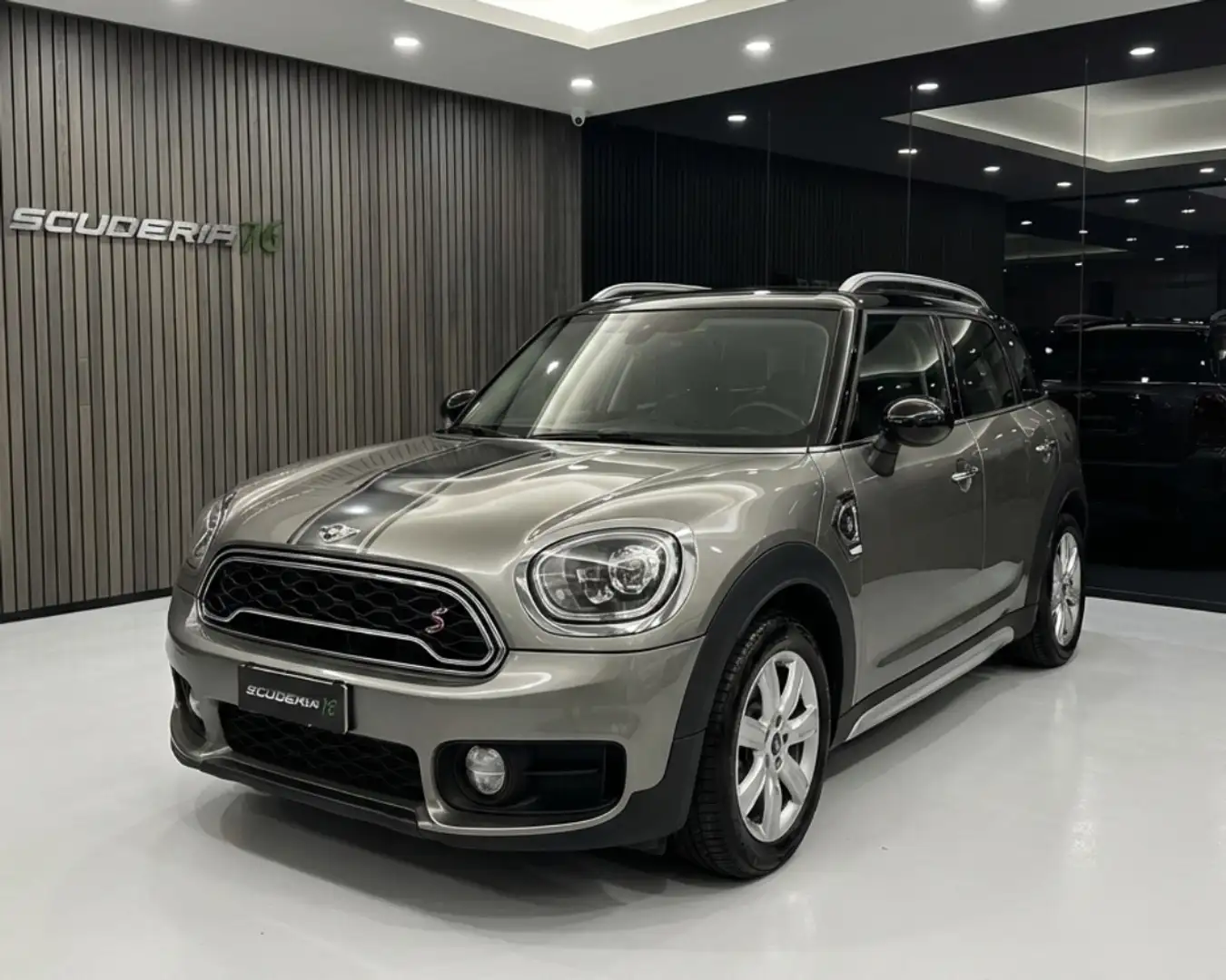 MINI Cooper SD Countryman 2017 2.0 auto my18 Gris - 1