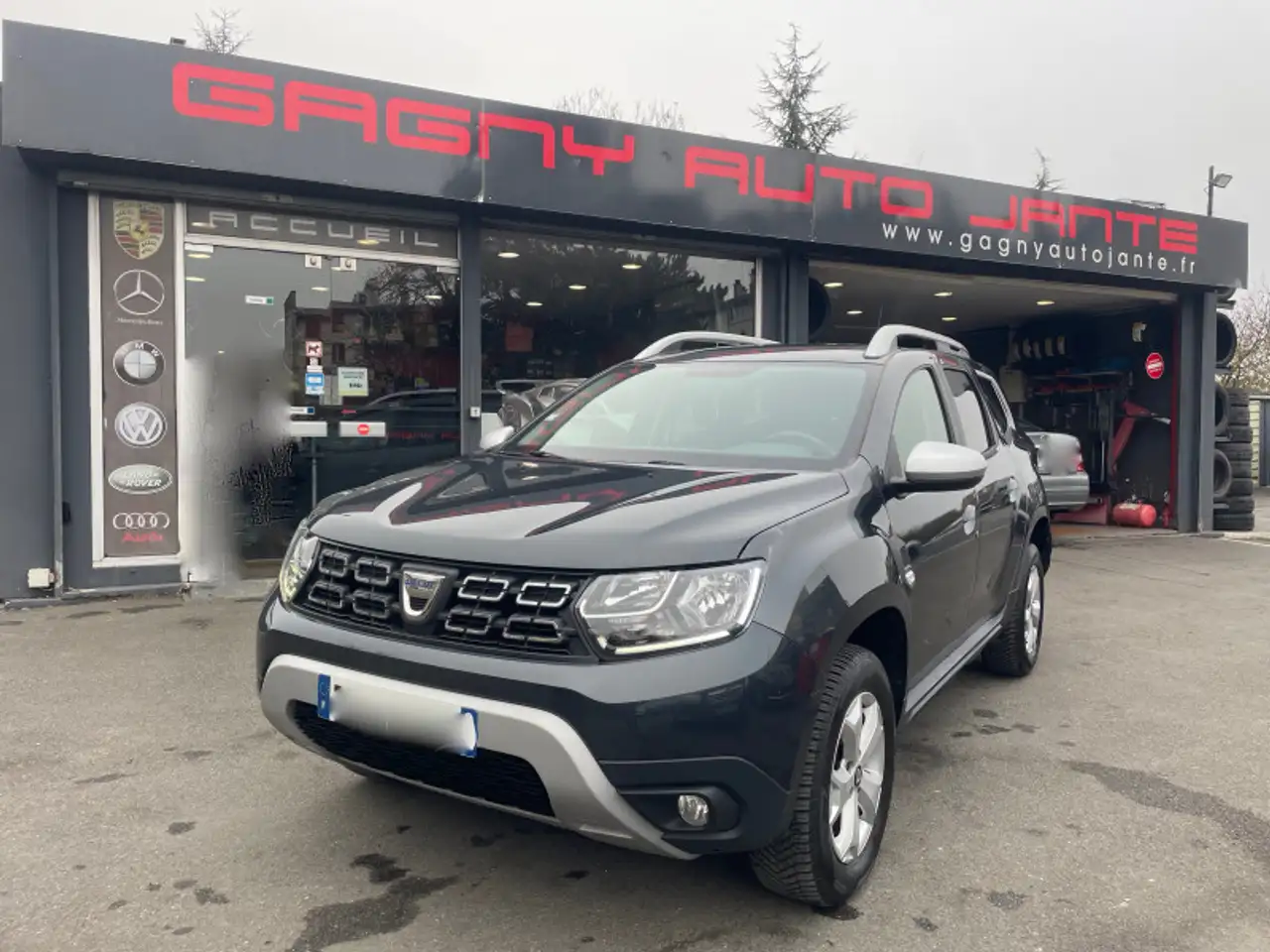 Dacia Duster 1.0 TCE 100CH CONFORT 121G 4X2 - 19