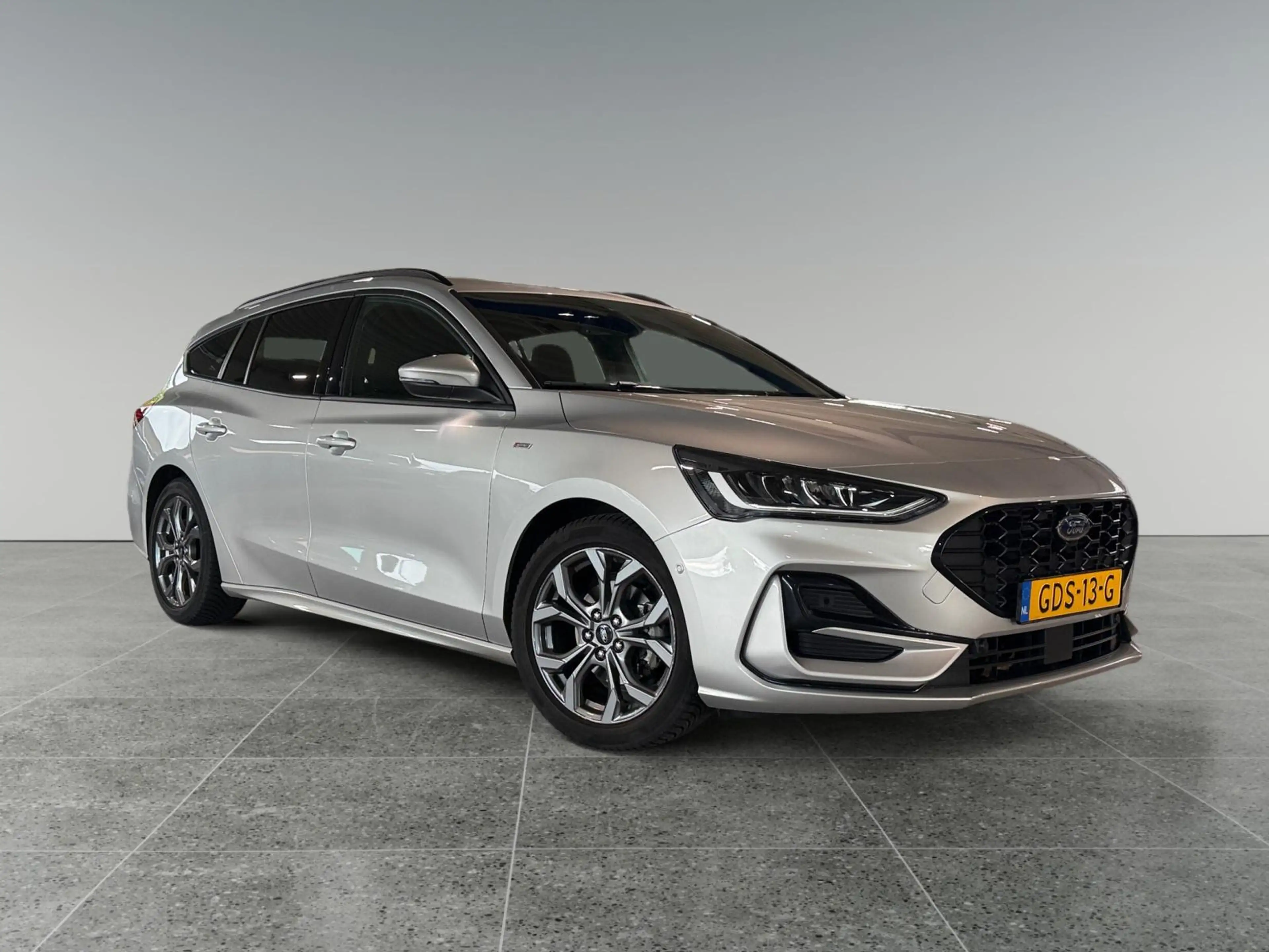 Ford Focus Wagon 1.0 EcoBoost Hybrid ST Line Handgeschakeld | — photo 2