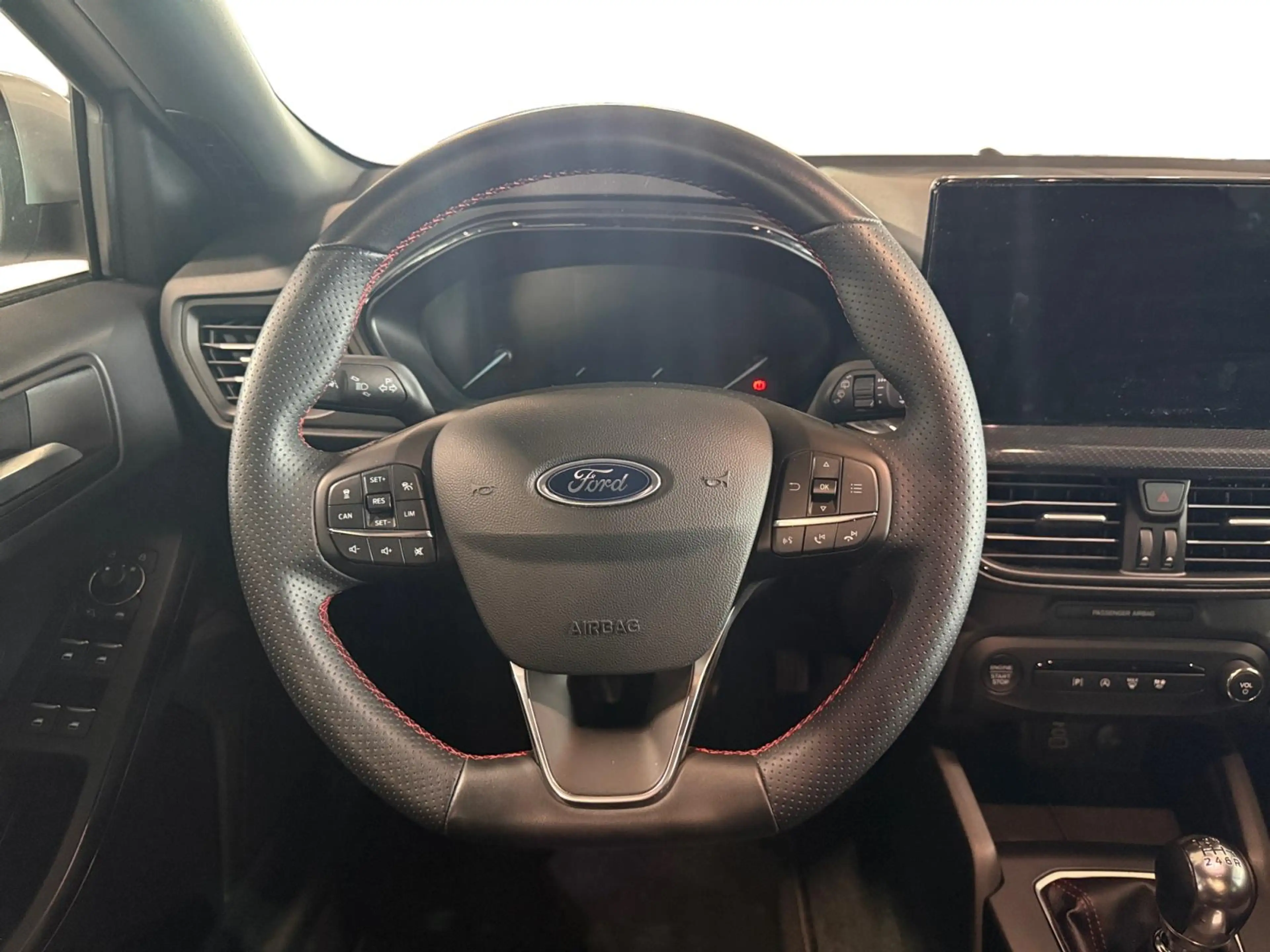Ford Focus Wagon 1.0 EcoBoost Hybrid ST Line Handgeschakeld | — photo 13