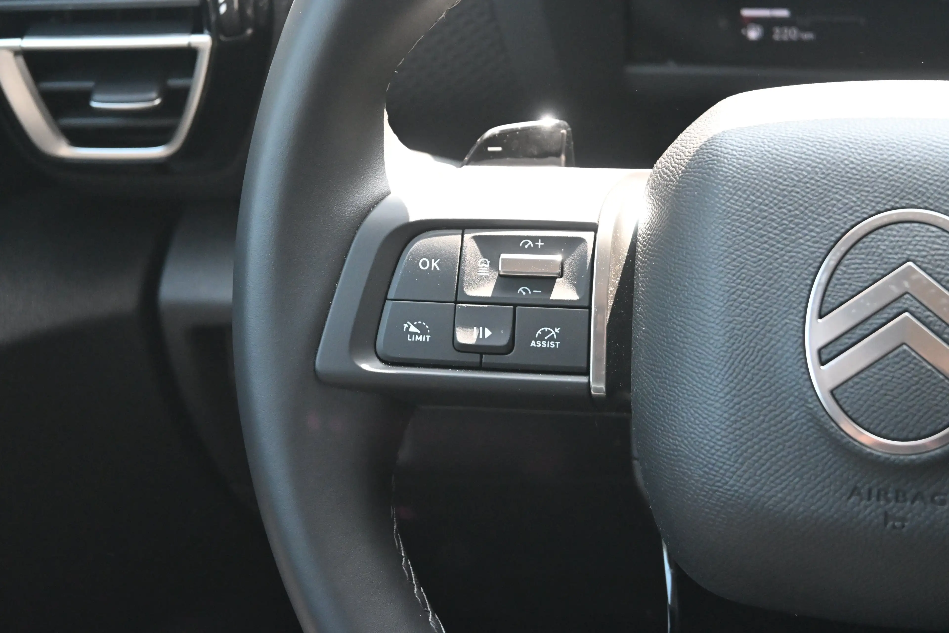 Citroen C4 X 1.2 Hybrid 145pk Max | Vol-Leder | Adaptive Cruise — photo 13