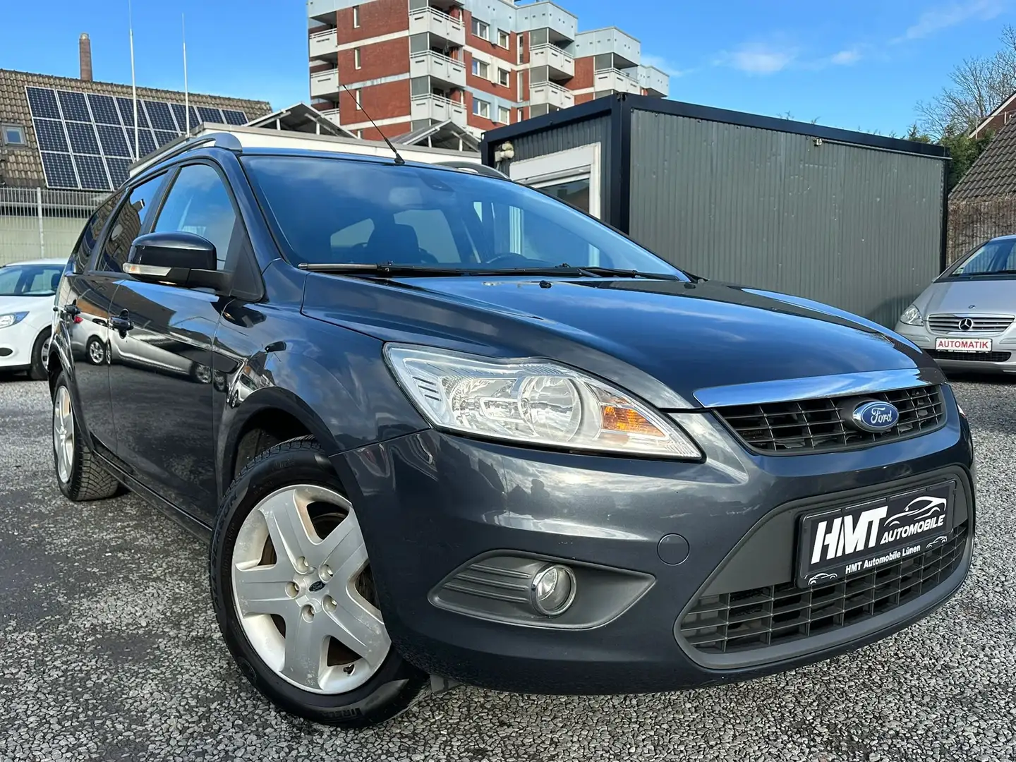 Ford Focus Kombi 1.6l *2.Hand*Zahnriemen Neu* Grau - 1