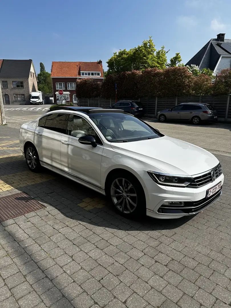 Volkswagen Passat 1.6 TDI (BlueMotion Technology) DSG Comfortline - 1