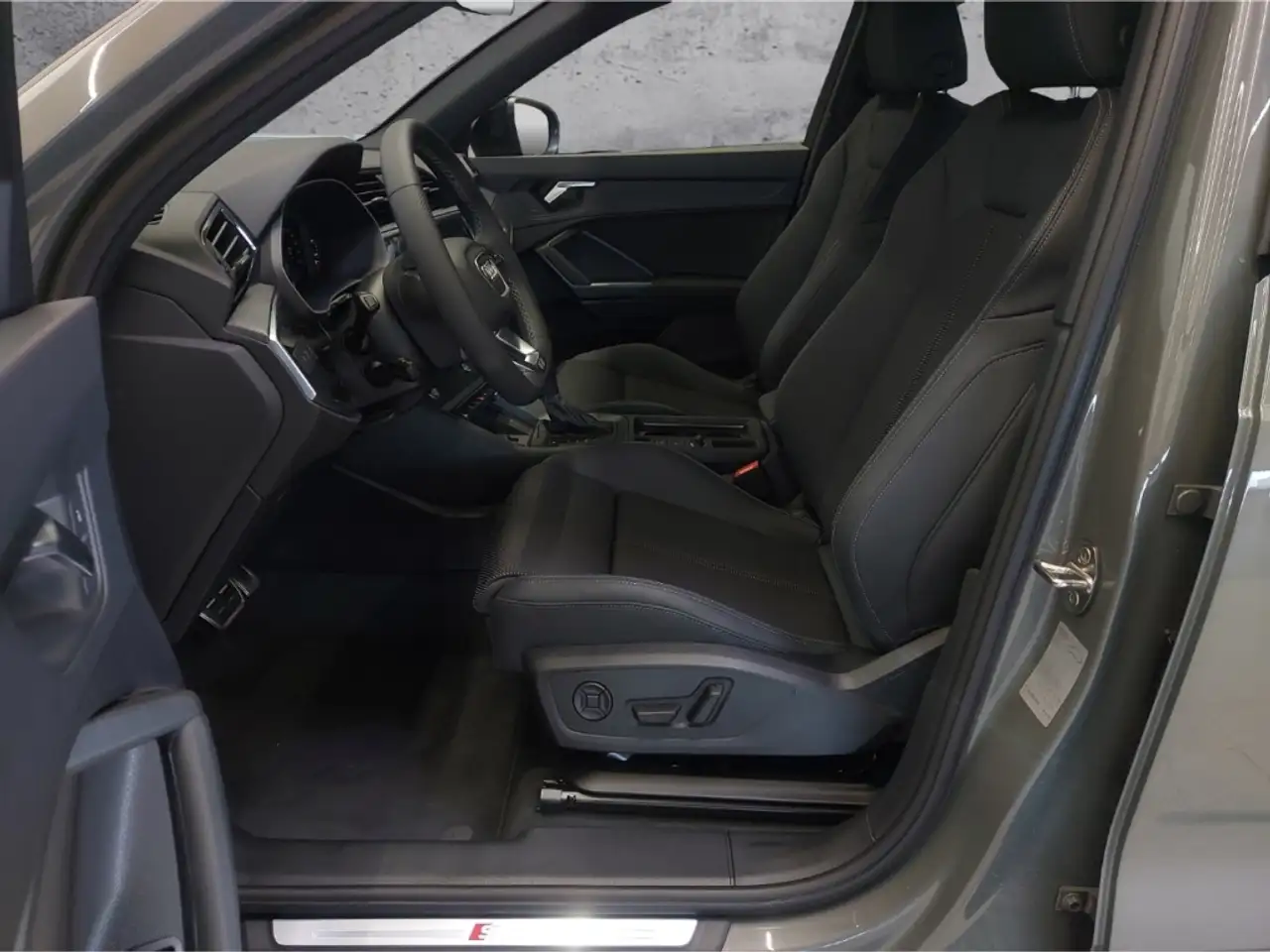 Audi Q3 TDI S line LED 19 KAMERA ACC NAVI 8