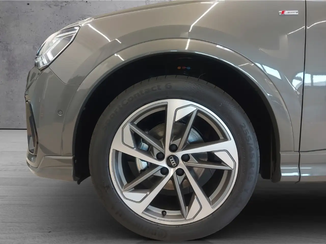 Audi Q3 TDI S line LED 19 KAMERA ACC NAVI 4