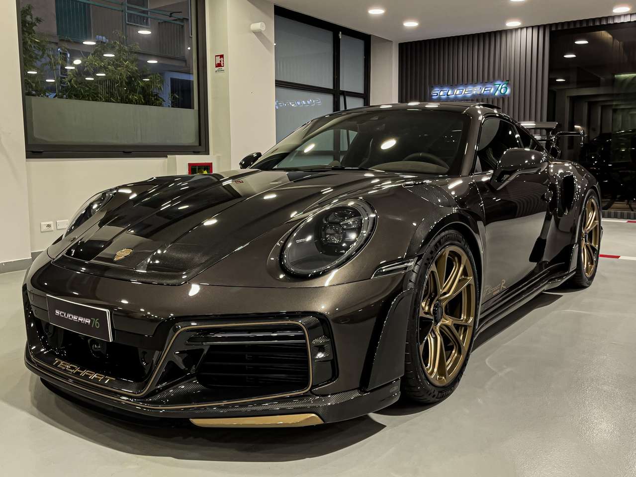 Porsche 911 Coupe 3.7 Turbo S auto