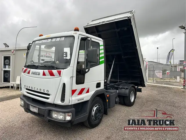 Iveco EUROCARGO 80E18 RIBALTABILE TRILATERALE ML2Q