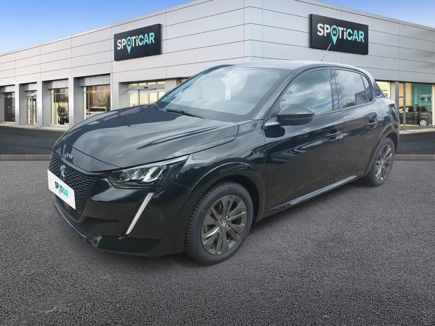 Peugeot e-208 Allure Pack 136 SOH: 92,3 Schwarz - 1
