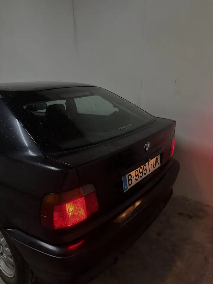 BMW 316i Compact, foto 6