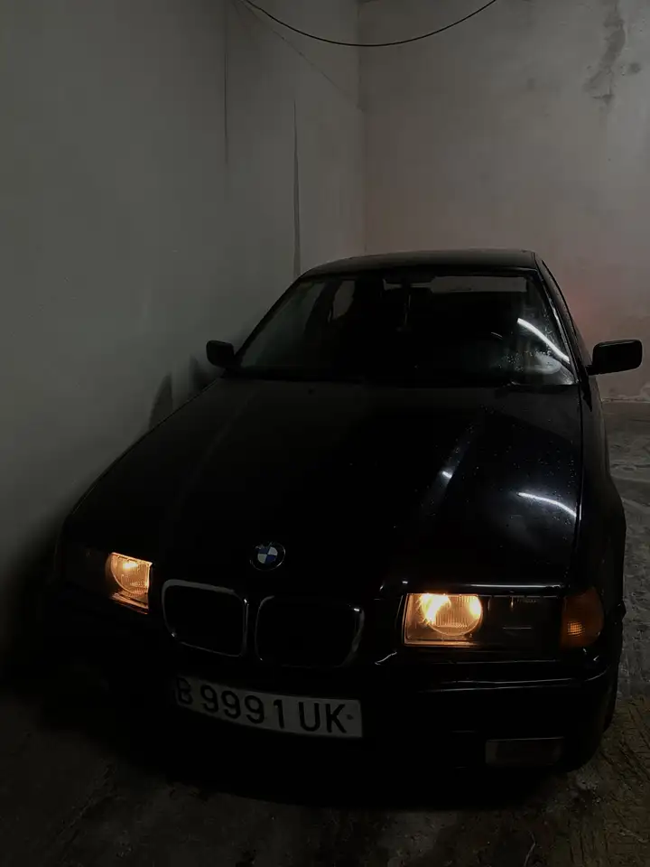 BMW 316i Compact, foto 3