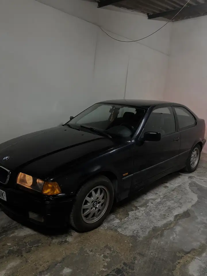 BMW 316i Compact, foto 2