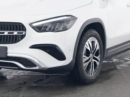 Annonce voiture d'occasion Mercedes-Benz GLA 180 - CARADIZE
