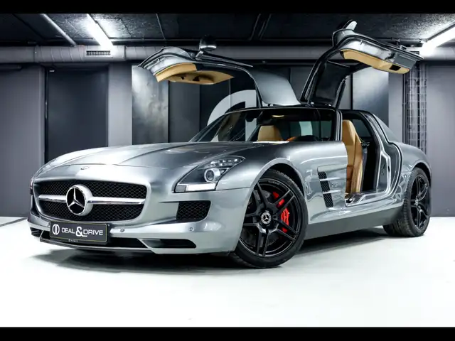 Mercedes-Benz SLS