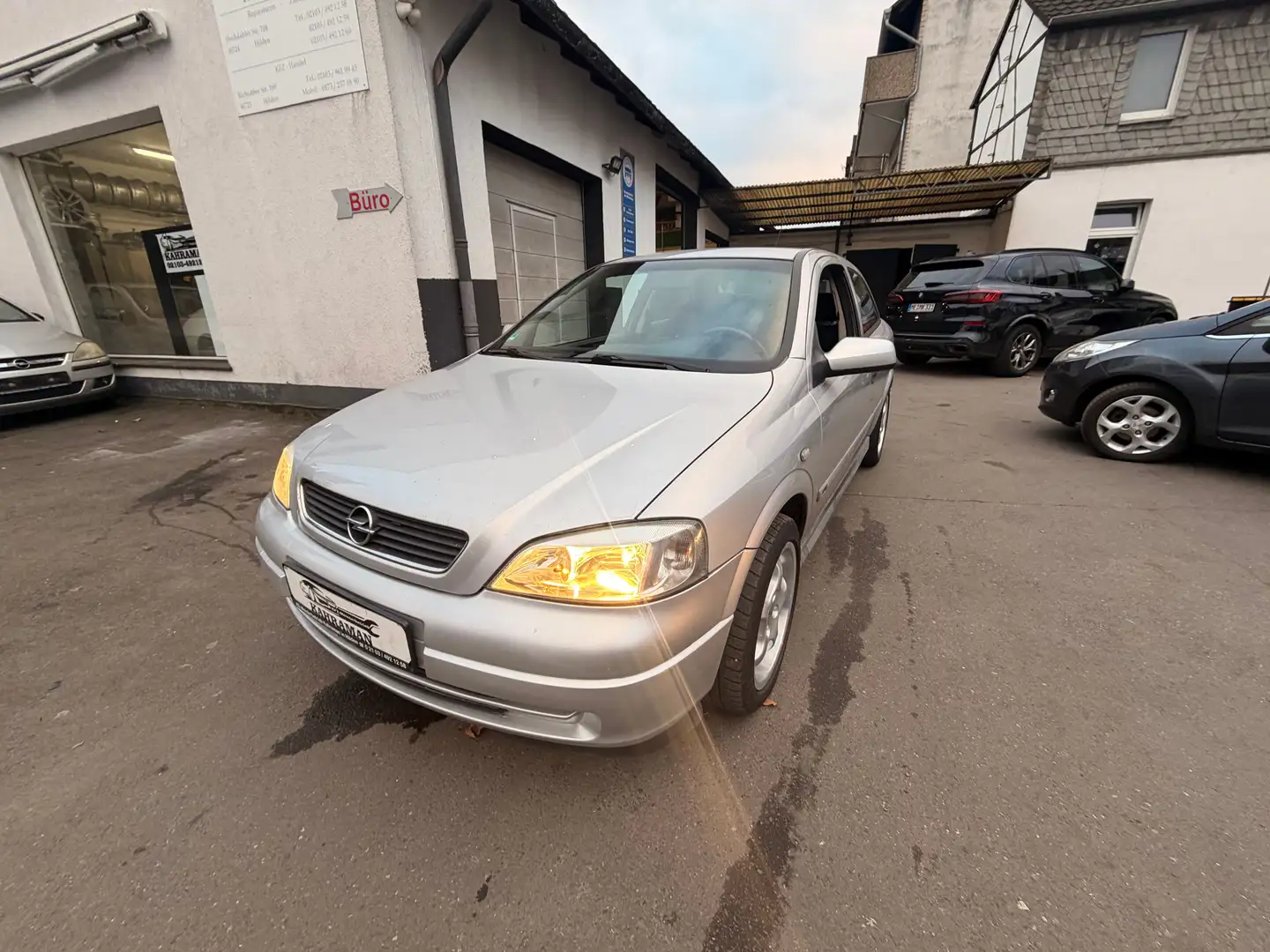 Opel Astra 1,6I*LEDER+KLIMA+ALU* Silber - 1