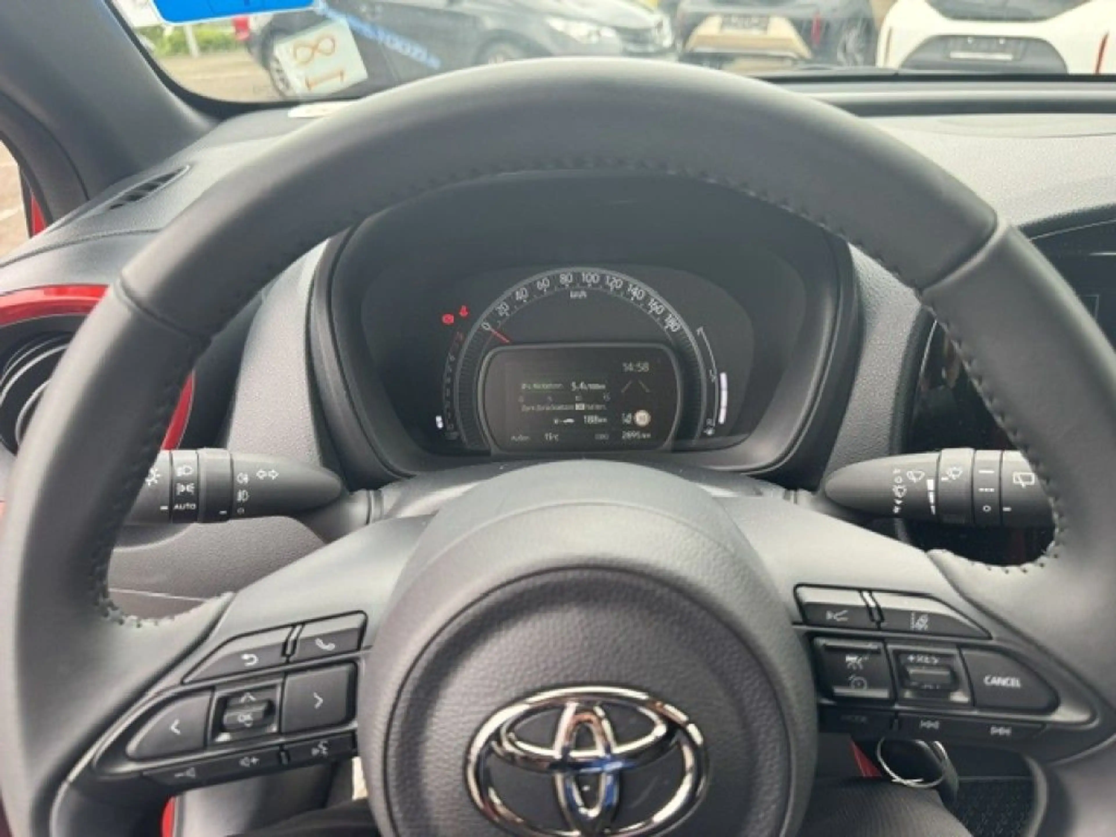 Toyota Aygo X Teamplayer Jahreswagen — photo 12