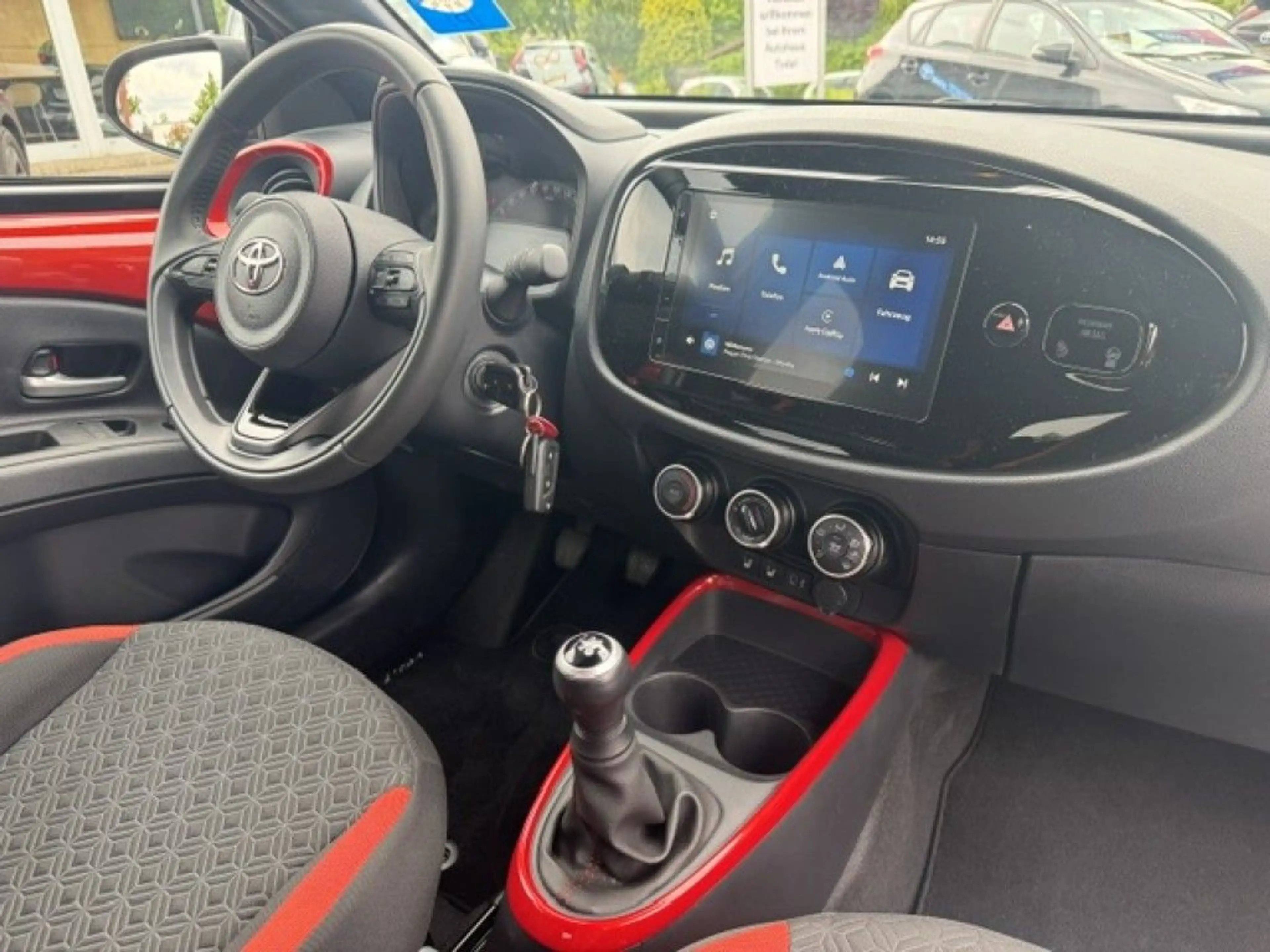 Toyota Aygo X Teamplayer Jahreswagen — photo 9