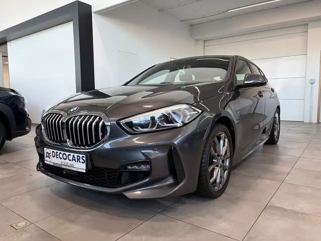 BMW M1 118i AUT / BTW aftrek / M-Pack / Carplay-Android