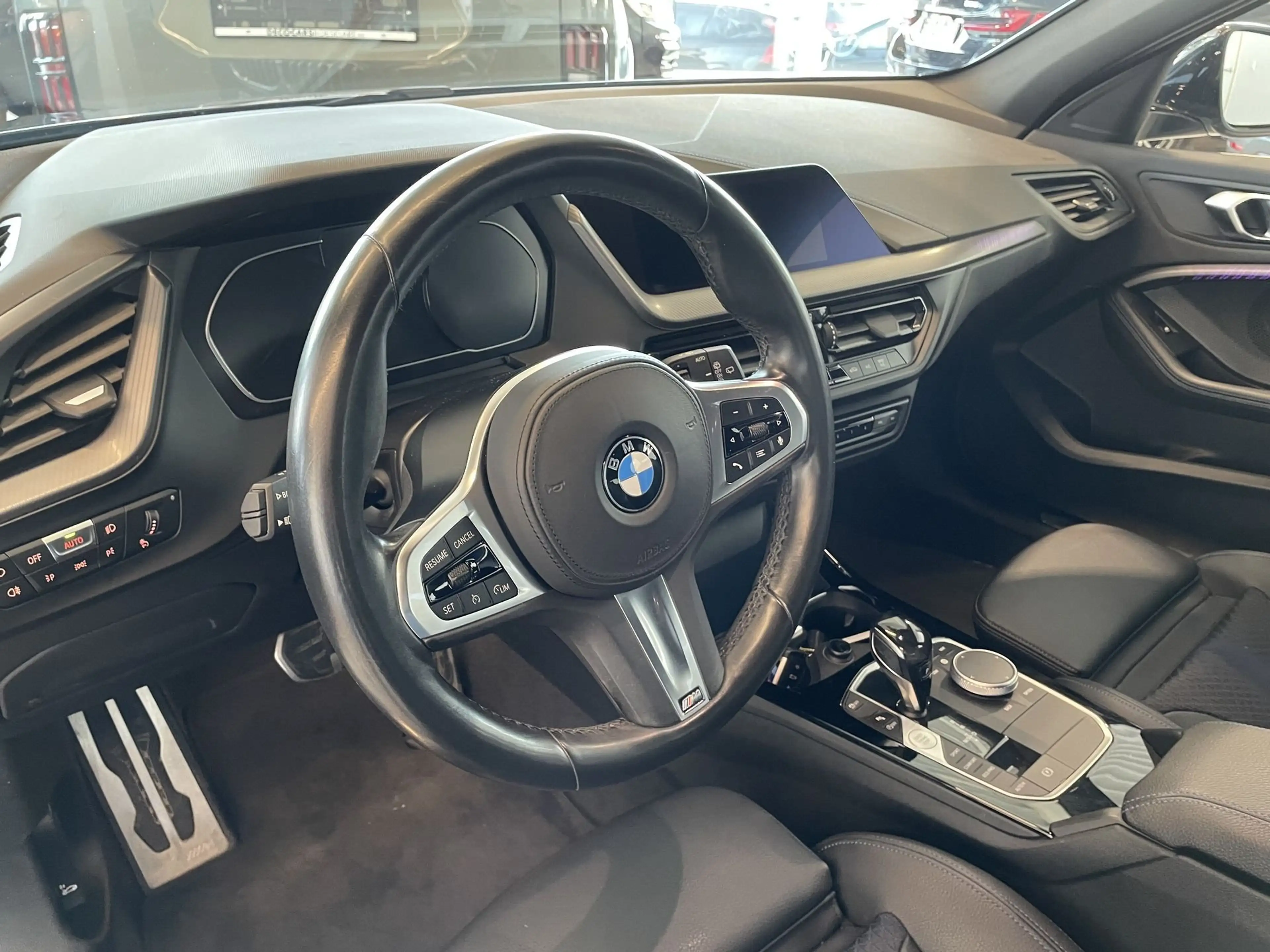 BMW 1er M Coupé M-Pack // Navi - Carplay - Airco — photo 9