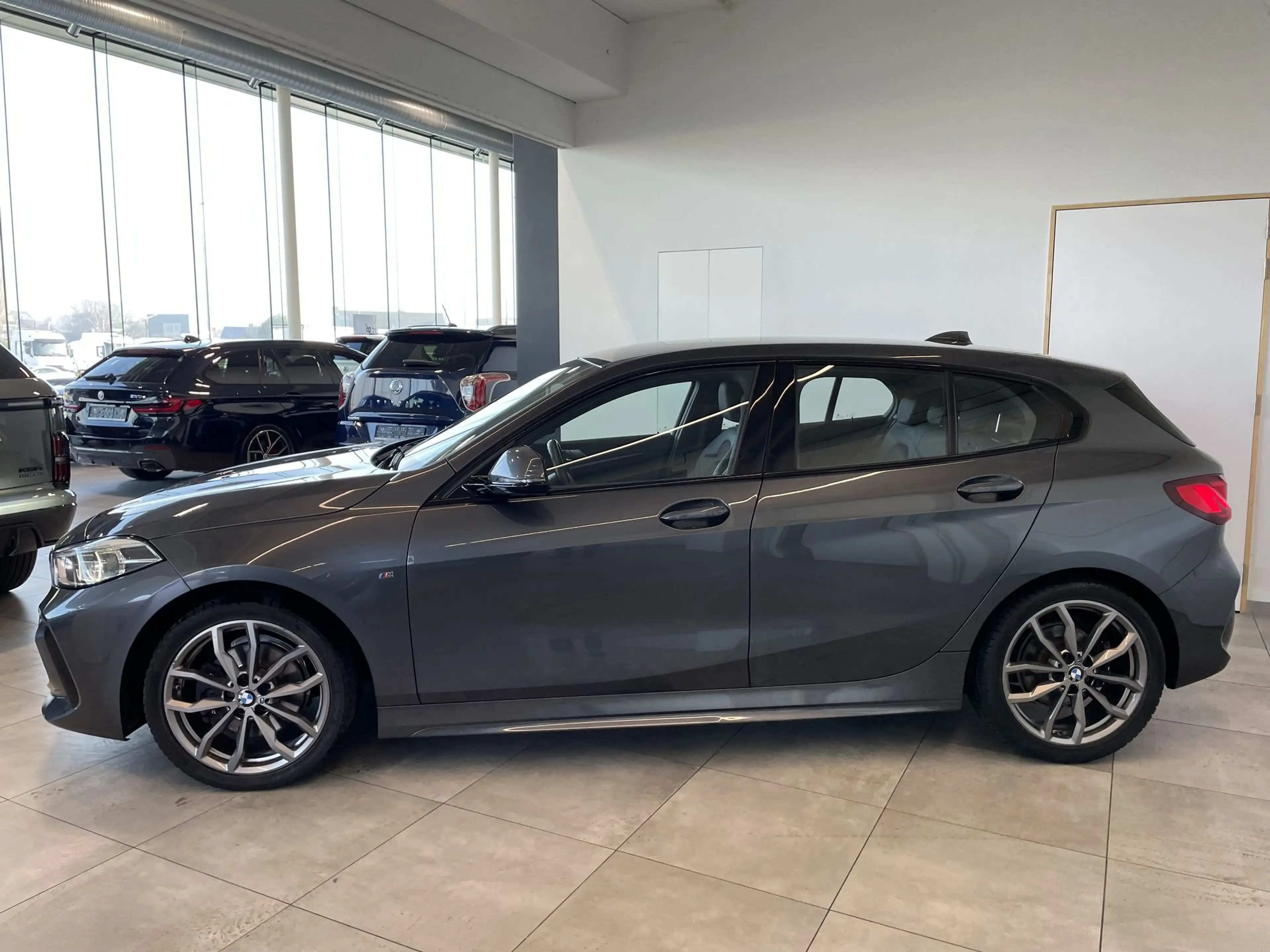 BMW 1er M Coupé M-Pack // Navi - Carplay - Airco — photo 3