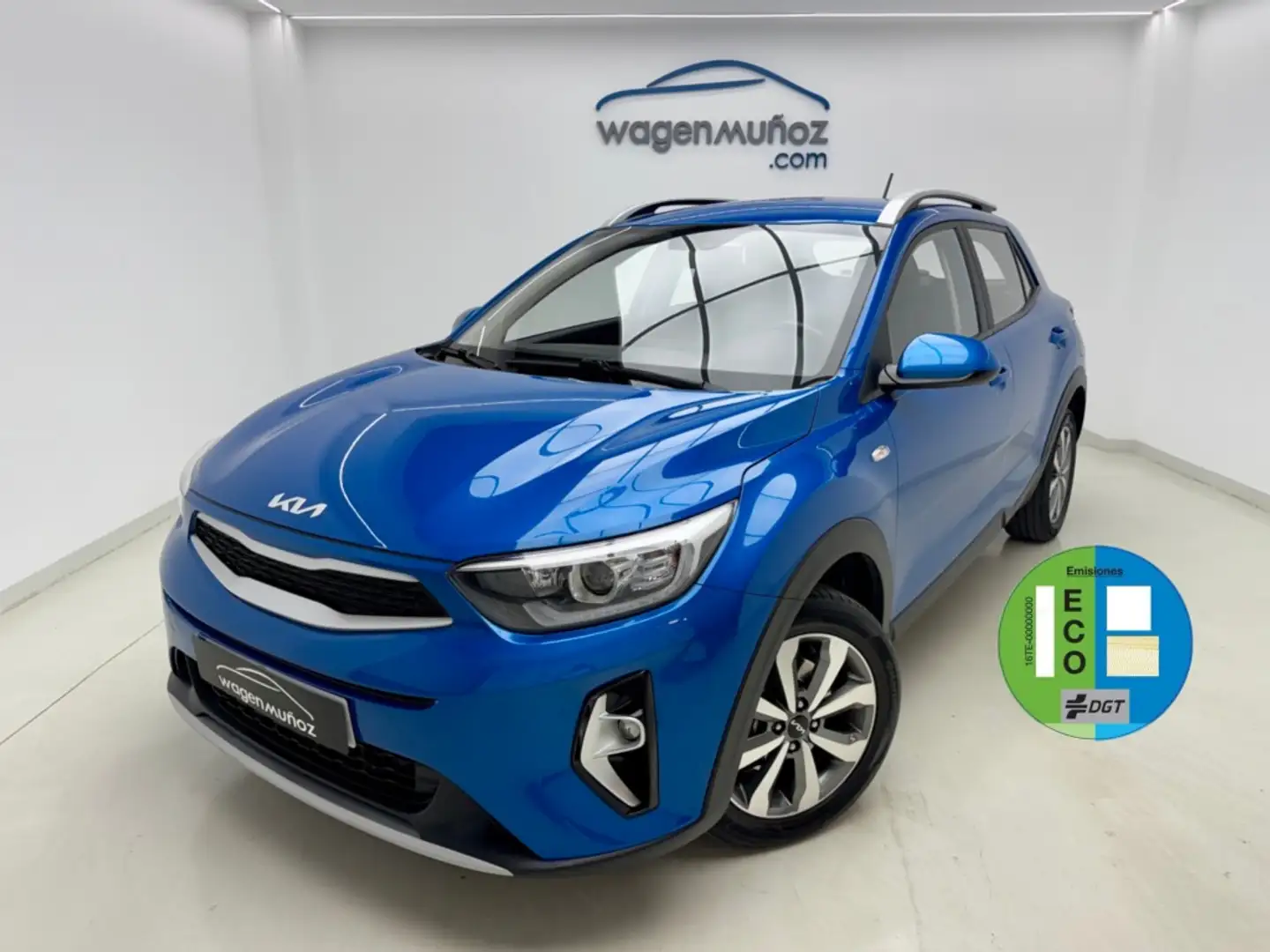 Kia Stonic 1.0 T-GDi MHEV iMT Concept Plus 100 Azul - 2