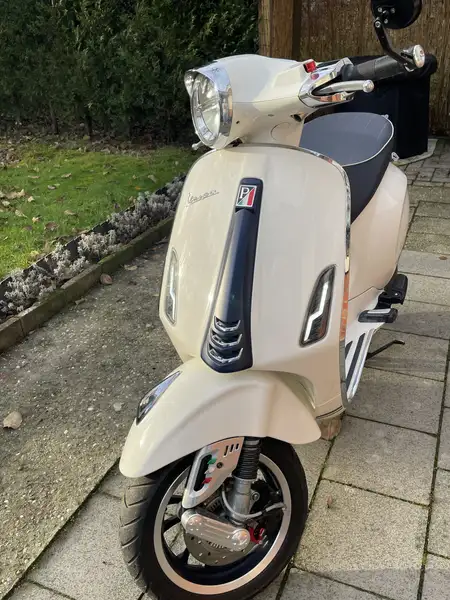 Vespa Primavera 125 - foto 8